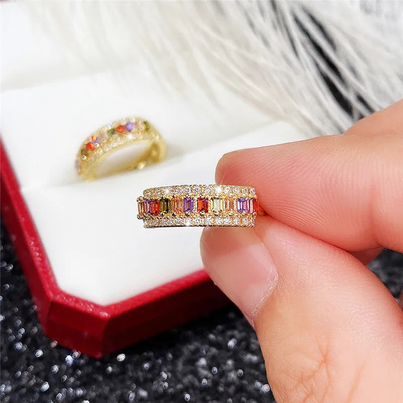 Pendientes de Aro de Oro 18K con Piedras Arcoíris Brillantes