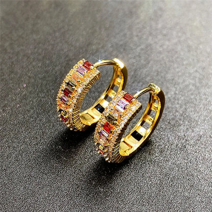 Pendientes de Aro de Oro 18K con Piedras Arcoíris Brillantes
